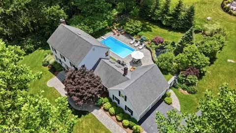 14 Grandview Ter, Sparta, NJ 07871