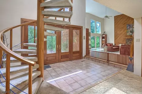 Entry Way - 5 Thads Hill Rd, Hampton, NJ 08827 photo 1 of 3