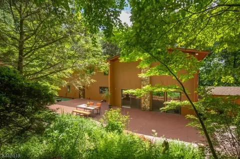 Exterior - 5 Thads Hill Rd, Hampton, NJ 08827 photo 12 of 13