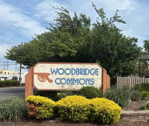 1104 Woodbridge Commons Way #1104, Iselin, NJ 08830