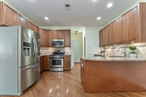 76 Samson Dr, Flemington, NJ 08822 photo 11