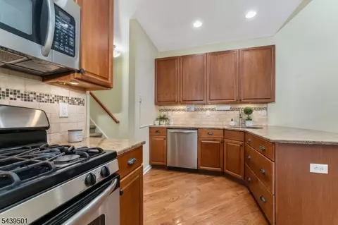Kitchen - 76 Samson Dr, Flemington, NJ 08822 photo 3 of 3
