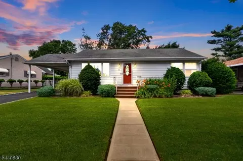 42 Donnalin Pl, Clifton, NJ 07013