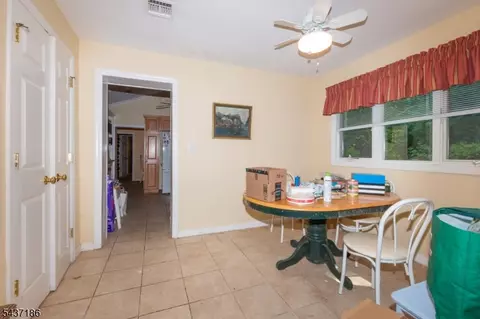 Entry Way - 139 Mohawk Trl, Wayne, NJ 07470 photo 2 of 3