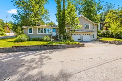 139 Mohawk Trl, Wayne, NJ 07470