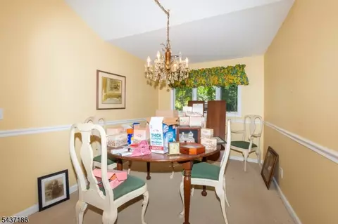 Dining - 139 Mohawk Trl, Wayne, NJ 07470 photo 1 of 2