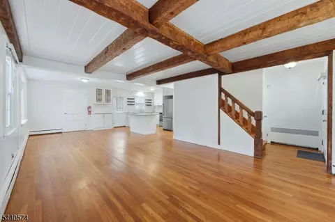 Living - 344 Mountain Ave, North Plainfield, NJ 07062 photo 1 of 5