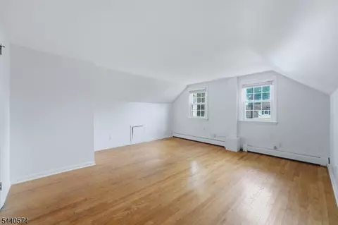 Bedroom - 344 Mountain Ave, North Plainfield, NJ 07062 photo 5 of 8