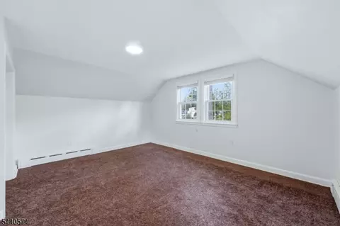 Bedroom - 344 Mountain Ave, North Plainfield, NJ 07062 photo 7 of 8