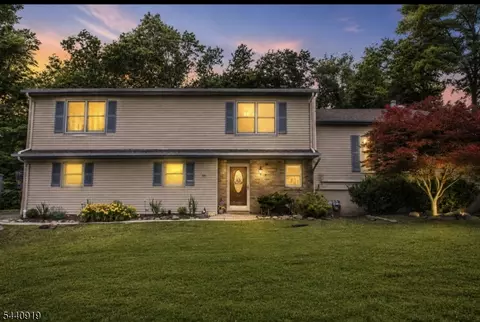 101 Rolling Ridge Rd, West Milford, NJ 07480