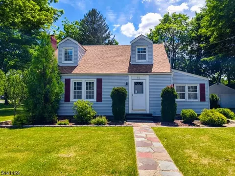 61 East Ave, Washington Twp, NJ 07853