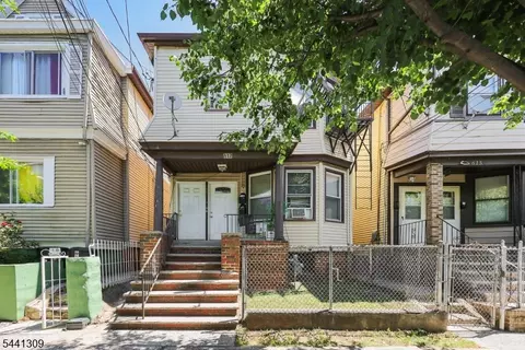617 Court St, Elizabeth City, NJ 07206