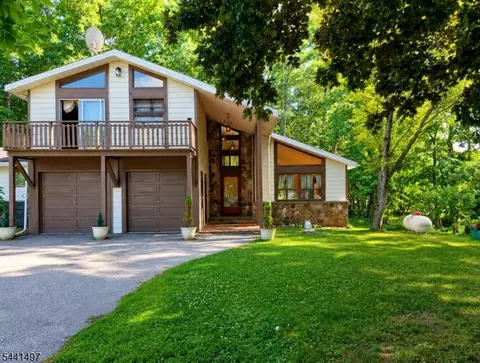 365 Lake Shr S #B, Montague, NJ 07827