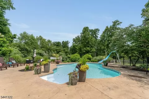 Exterior - 57 Circle Dr, Hampton, NJ 08827 photo 7 of 12