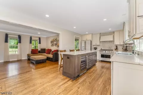 Kitchen - 57 Circle Dr, Hampton, NJ 08827 photo 3 of 4