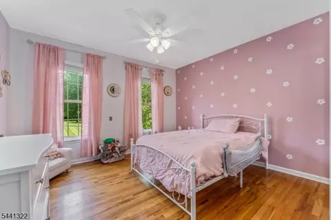 Bedroom - 57 Circle Dr, Hampton, NJ 08827 photo 4 of 4