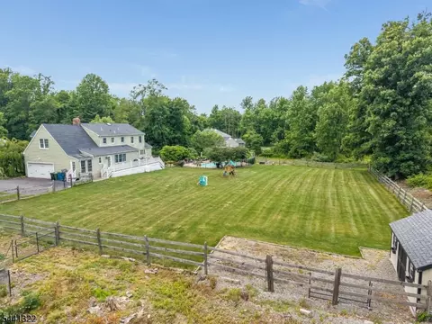 Exterior - 57 Circle Dr, Hampton, NJ 08827 photo 6 of 12