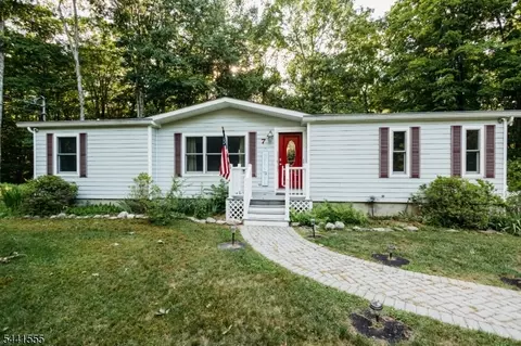 7 New Myrtle Dr, Montague, NJ 07827