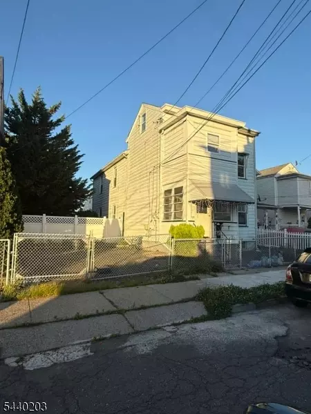 53 Henderson St, Paterson, NJ 07501