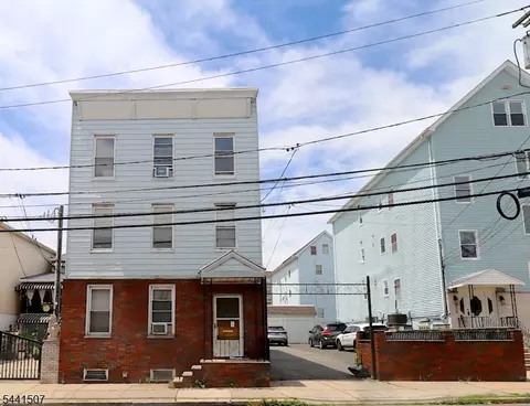 66-68 Chambers St, Newark, NJ 07105
