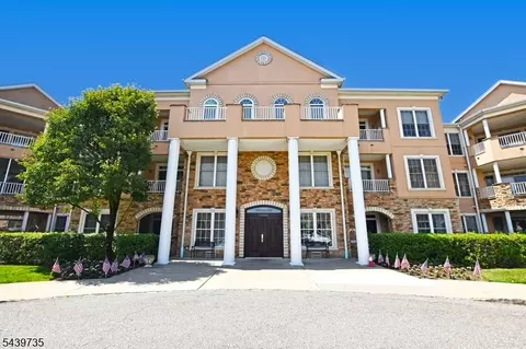3128 Franklin Ln #3128, Rockaway, NJ 07866
