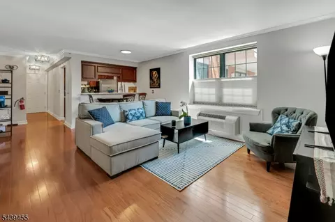 7 Prospect St #508, Morristown, NJ 07960