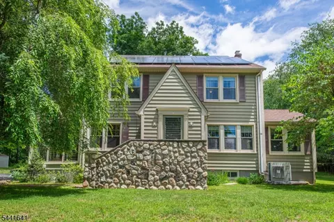 169 Shongum Rd, Denville, NJ 07834