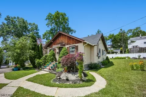 43 Calumet Ave, Lake Hiawatha, NJ 07034