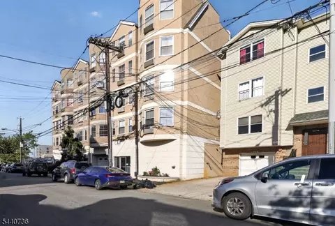 56-60 Ferguson St #C1, Newark, NJ 07105
