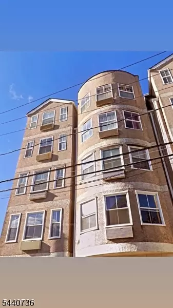56-60 Ferguson St #C1, Newark, NJ 07105