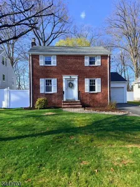 11 Monroe Ave, Roseland, NJ 07068