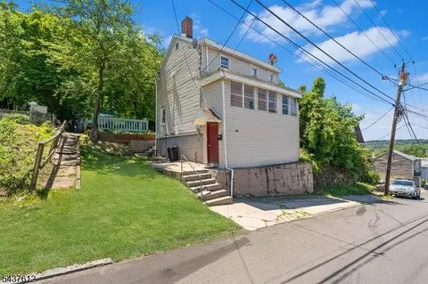 282 Caldwell Ave, Paterson, NJ 07501