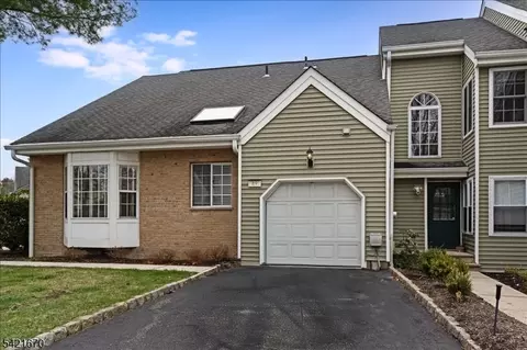 89 Leonardo Ct, West Orange, NJ 07052