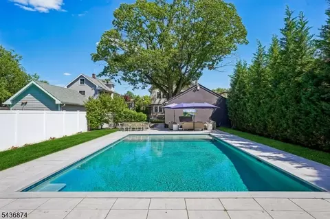 424 1st St, Westfield, NJ 07090