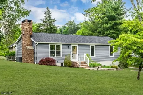 4 Beavers St, High Bridge, NJ 08829