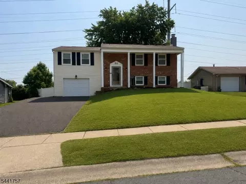 20 Niagara Ln, Willingboro, NJ 08046