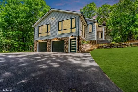 68 North Rd, Boonton, NJ 07005