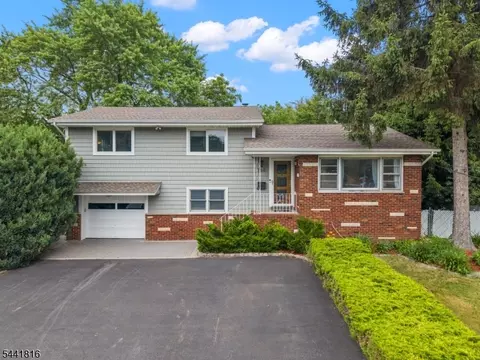 760 Grove St, Clifton, NJ 07013