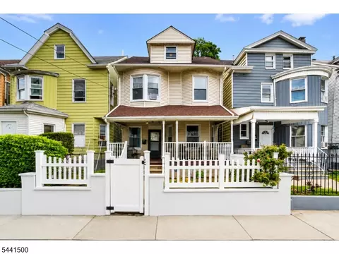 630 Madison Ave, Paterson, NJ 07514