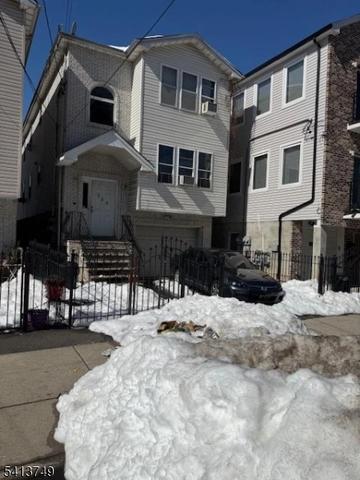 629 S 18th St, Newark, NJ 07103