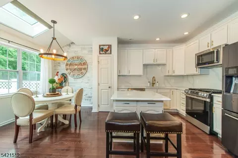 15 Julia Pl, Budd Lake, NJ 07828