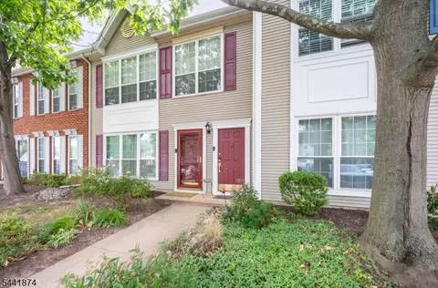 75 Gregory Ln #1506, Franklin Park, NJ 08823