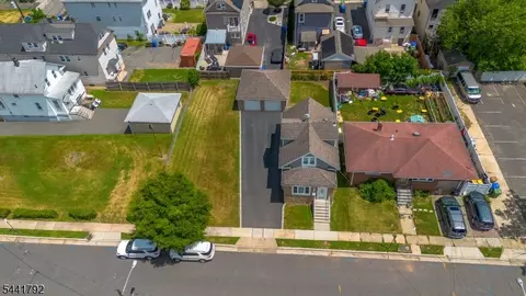 113 Arthur St, Linden, NJ 07036