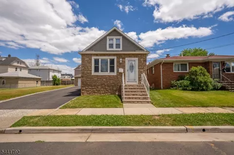 113 Arthur St, Linden, NJ 07036