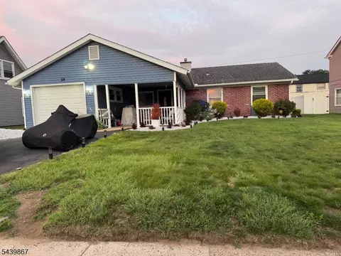 58 Balfour Ln, Willingboro, NJ 08046