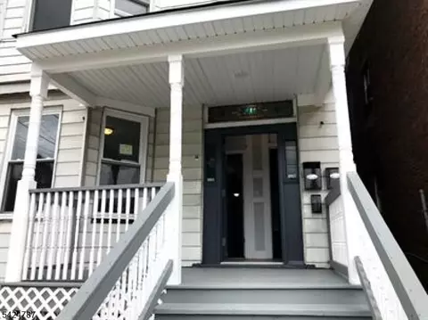 416 S 17th St, Newark, NJ 07103