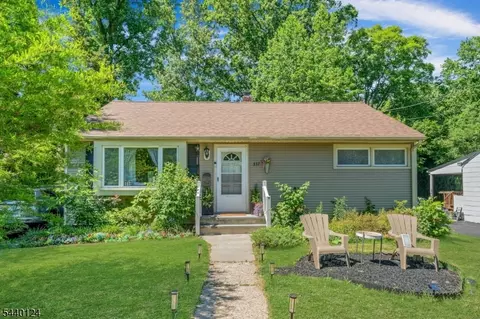 337 Richard Way, North Plainfield, NJ 07062
