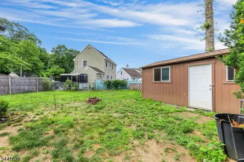 Exterior - 16 Boulevard Ave, Haskell, NJ 07420 photo 5 of 6