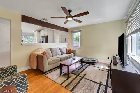 Living - 16 Boulevard Ave, Haskell, NJ 07420 photo 1 of 3