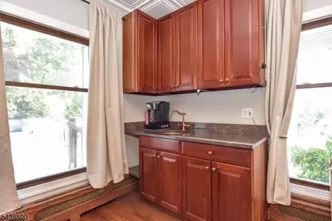 27 Joan St, Wayne, NJ 07470 photo 13